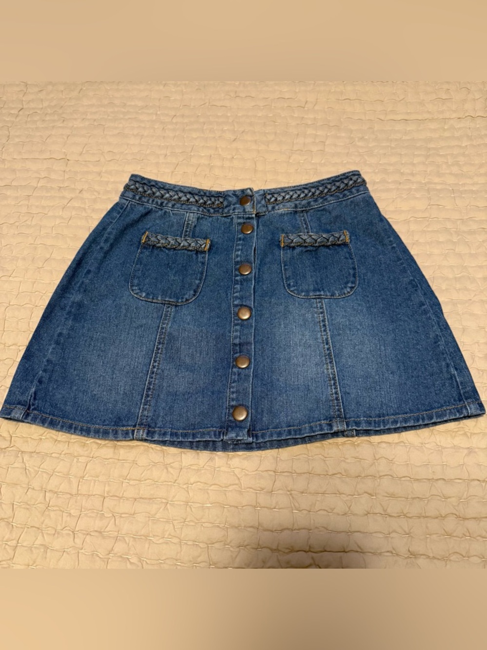Kendall + Kylie Braided Snap Front Denim Mini Skirt w/front pockets.  Waist 25 - Picture 3 of 14
